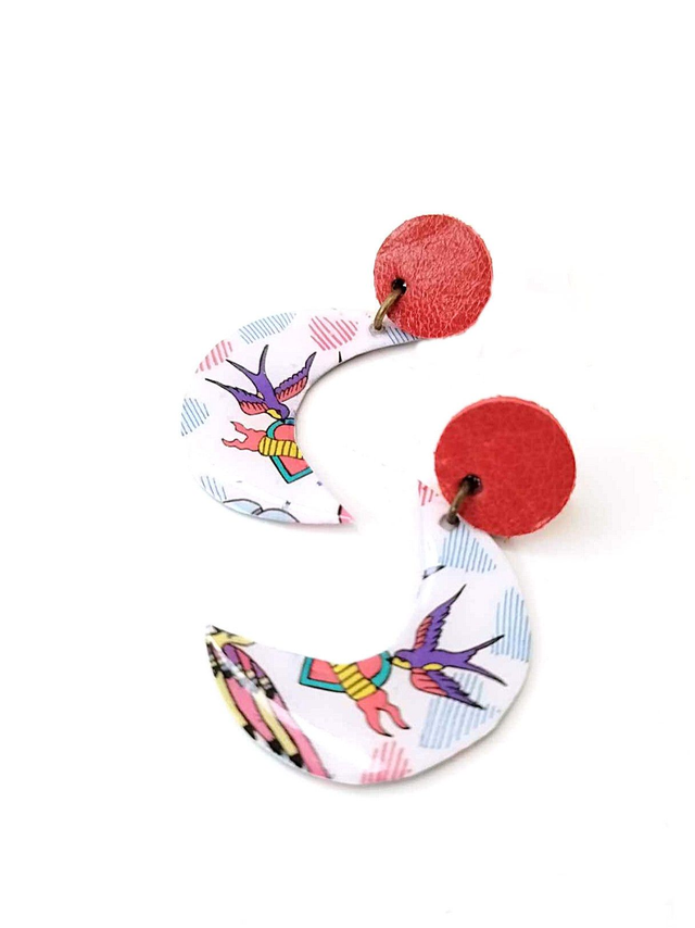 Boucles d&#039;Oreilles Lunes Minimalistes en Carte de Tarot &amp; chutes de Cuir Recyclées - Oiseau Sacré