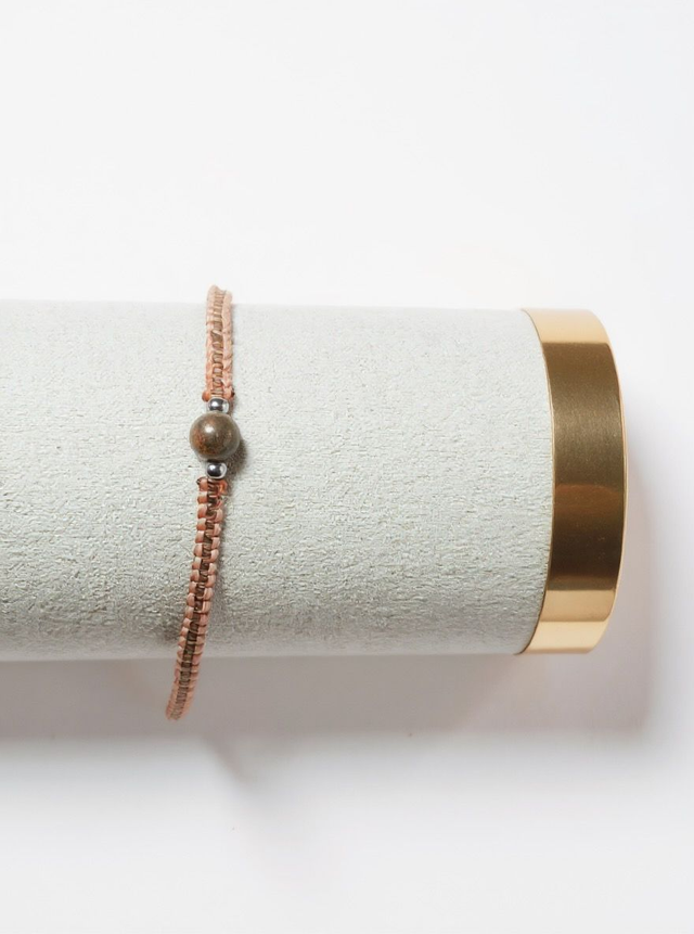 Bracelet double face 1 perle naturelle en micro-macramé