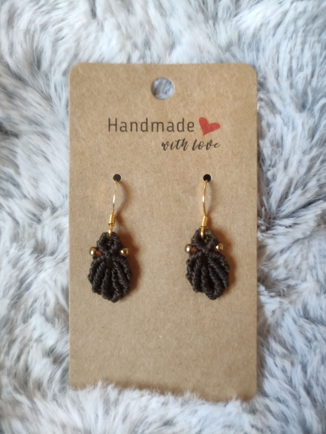 Boucles d&#039;oreilles coquille marron