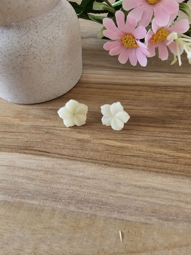 💜fleur Sauvage -"Jardin Secret"– L’éclat floral au creux de l’oreille 💜