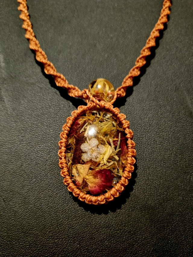 Samhain - Collier en micromacramé