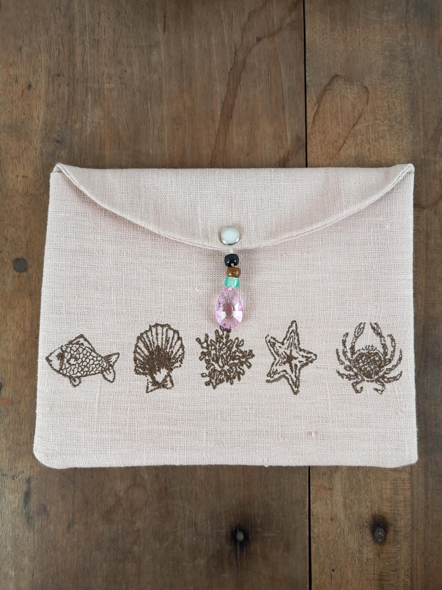 Trousse de maquillage en lin brodé