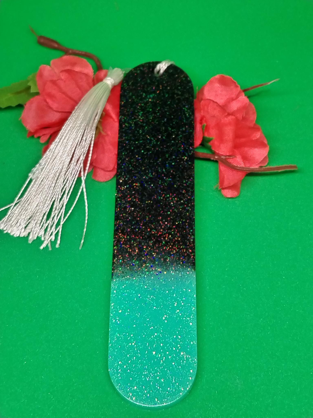 Marque page rond mint and black 