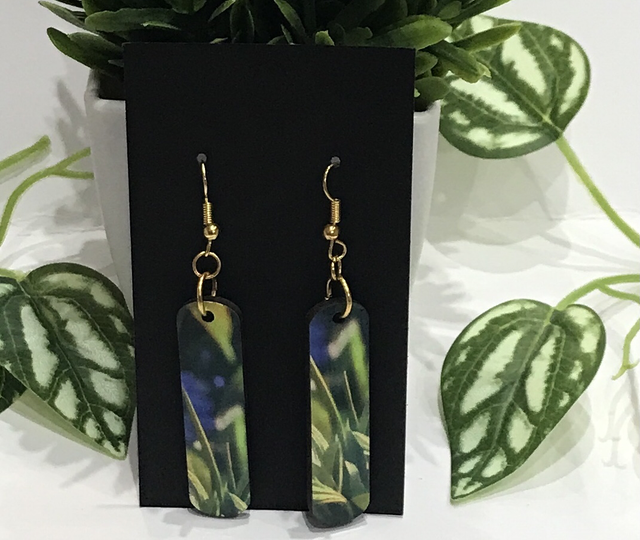 Wood Mix Coloured Dangling Earrings- MSDE54