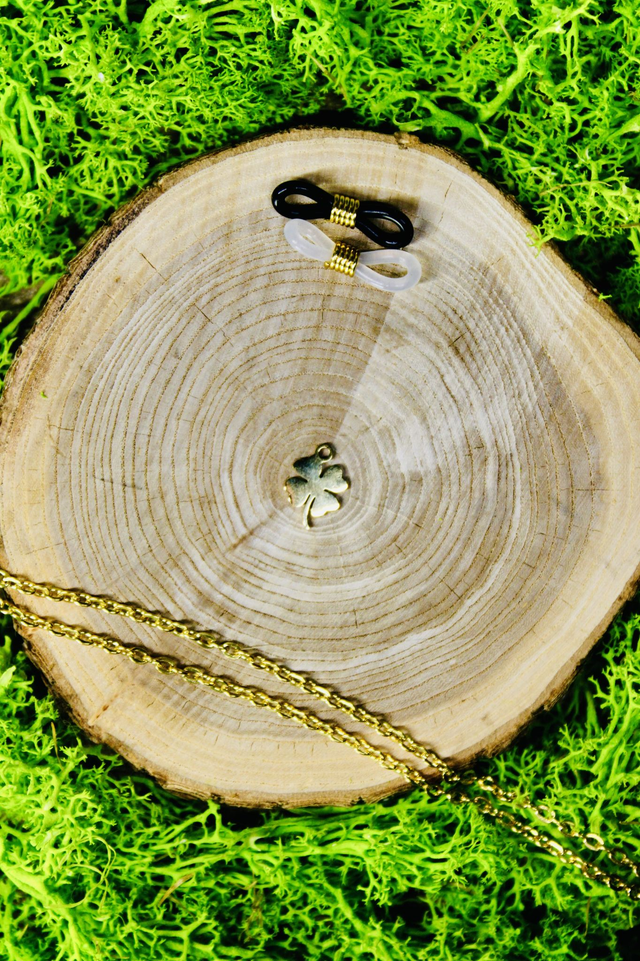 Chaine de lunettes touche de magie dorée personnalisée Trèfle