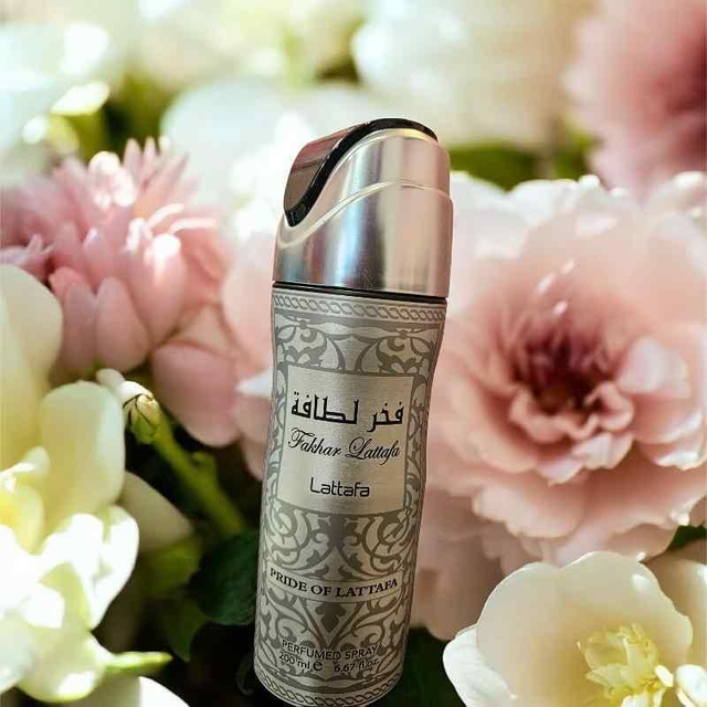 Lattafa Fakhar Body Spray – 200ML