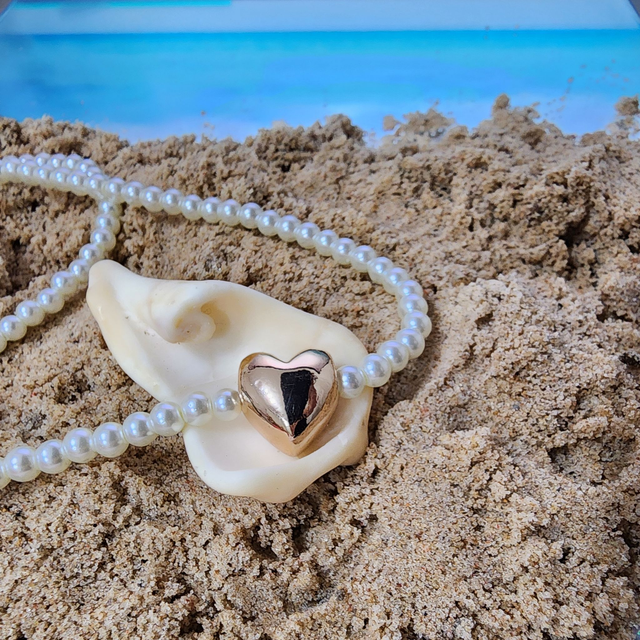 Colar mini perolas com coração - Ouro