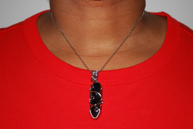 Collier pendentif en onyx
