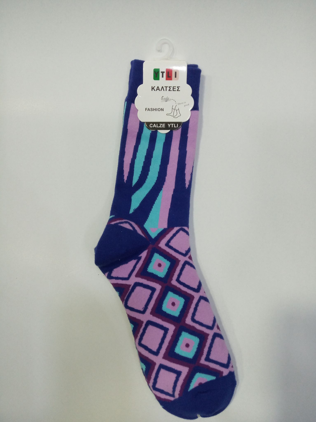 ΚΑΛΤΣΕΣ ΜΕ ΘΕΜΑ ΑΦΗΡΗΜΕΝΟ ΣΧΕΔΙΟ