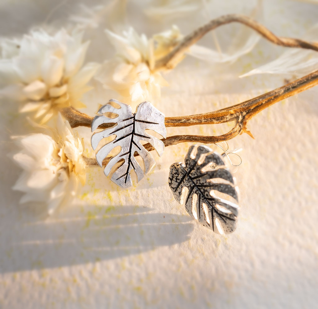 Pendientes de plata en forma de hoja