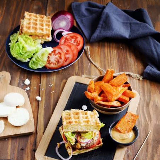 Waffle Burger midi