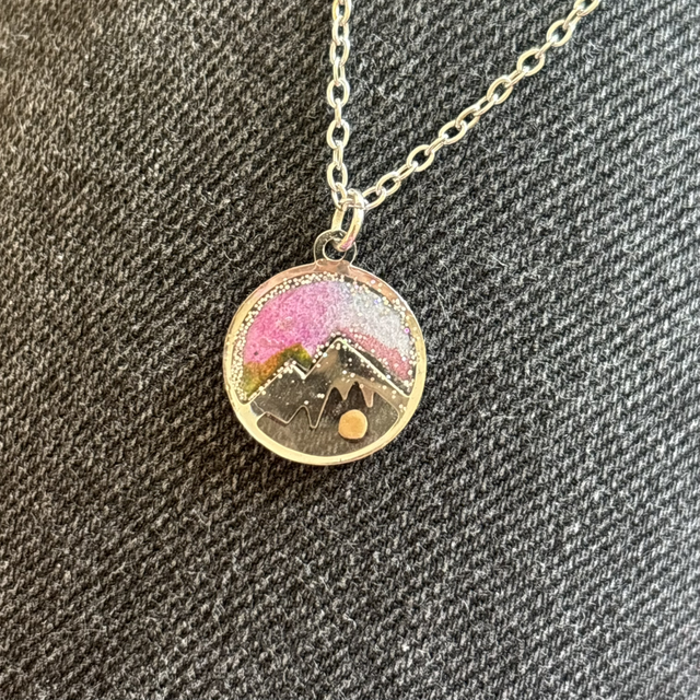 Collier argenté Montagne &amp; Graine de moutarde Rose