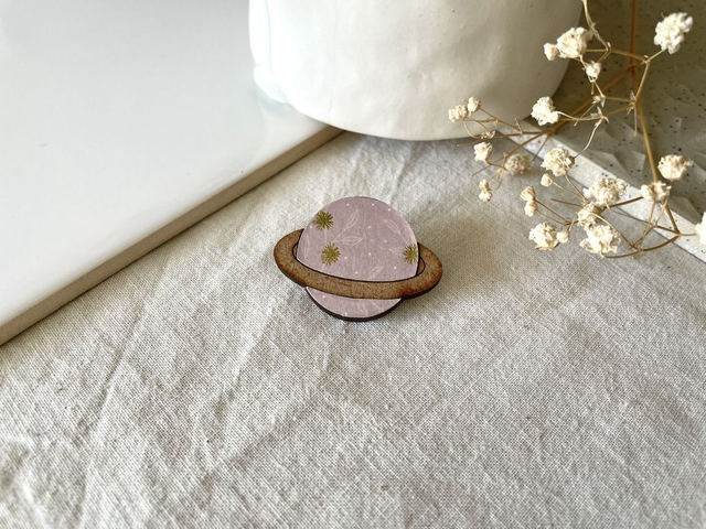 Broche Planète - Couleurs variées