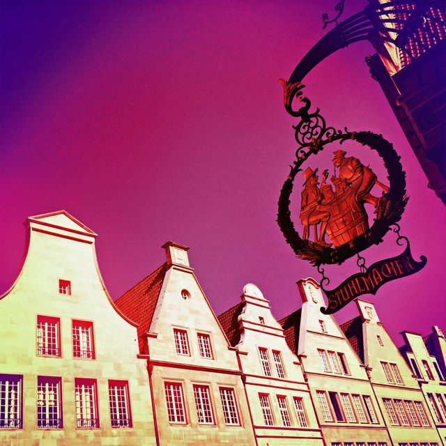 Stuhlmacher in Magenta