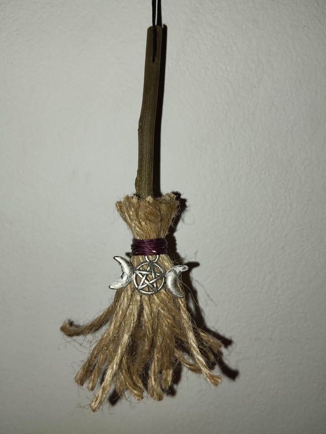 Balai 3 lunes pentacle