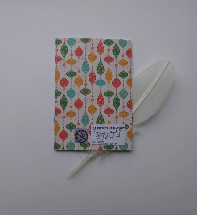 La boule de Noël brodée