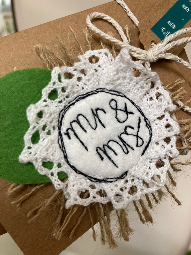 Coco Clementine Studio: Mr &amp; Mrs Plant Topper