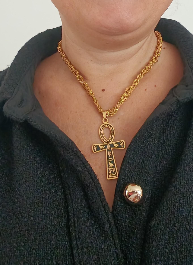 Collier croix égyptienne avec hiéroglyphes 