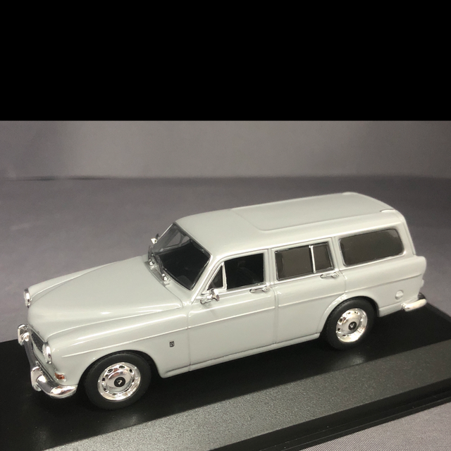 Volvo 121 Amazon Break 1966 Maxichamps 1:43