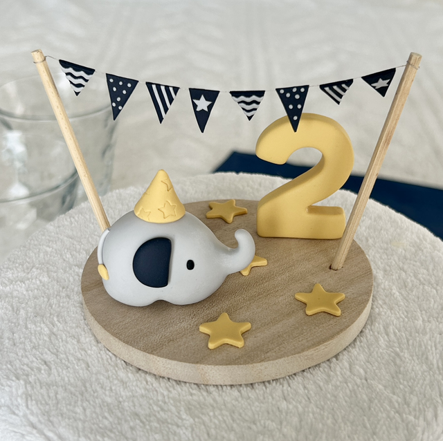 Décoration d'anniversaire personnalisable éléphant