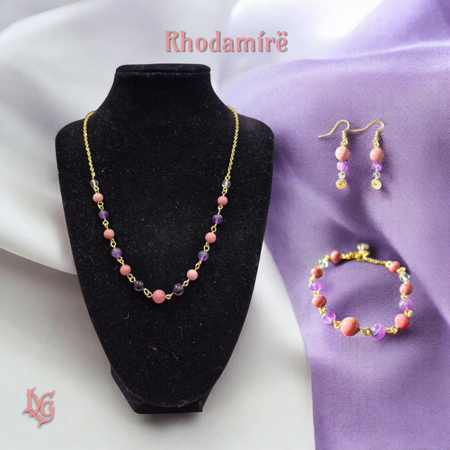 RHODAMÍRË (Améthyste, Rhodonite, Cristal de roche)