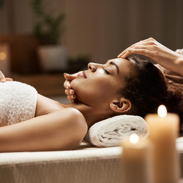 60 minutes ThaiVedic oil massage 