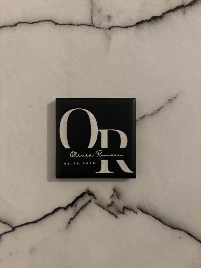 Magnet gravé sur céramique 5 x 5 cm