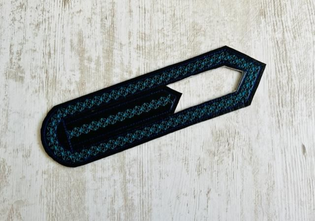 Marque-page "aide à la lecture" simili-cuir, grand format