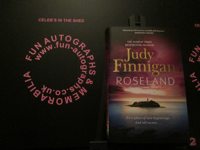 Judy Finnigan 'Roseland' Authentic Autographed Hardback Book (2)