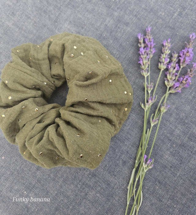 Chouchou kaki et pois dorés 