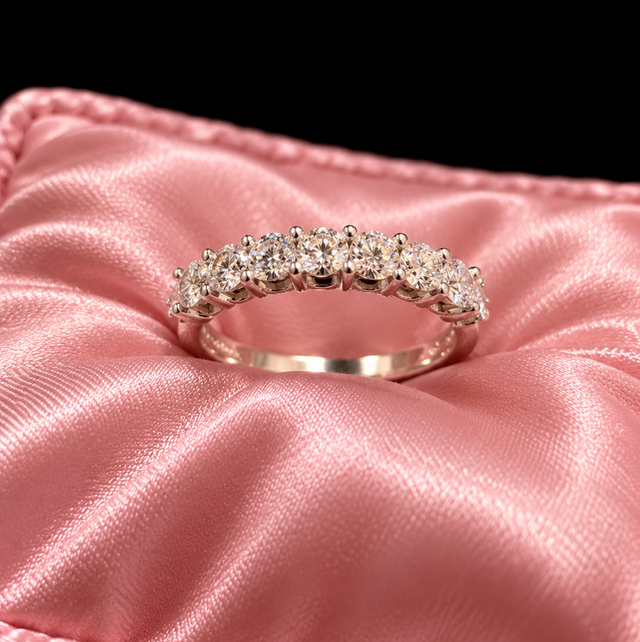 9ct Gold & Diamond Ring