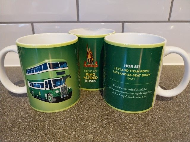 Leyland Titan HOR 811 Mug