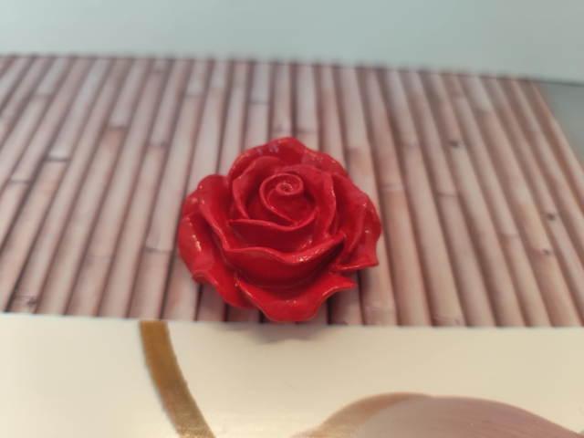 Rose rouge