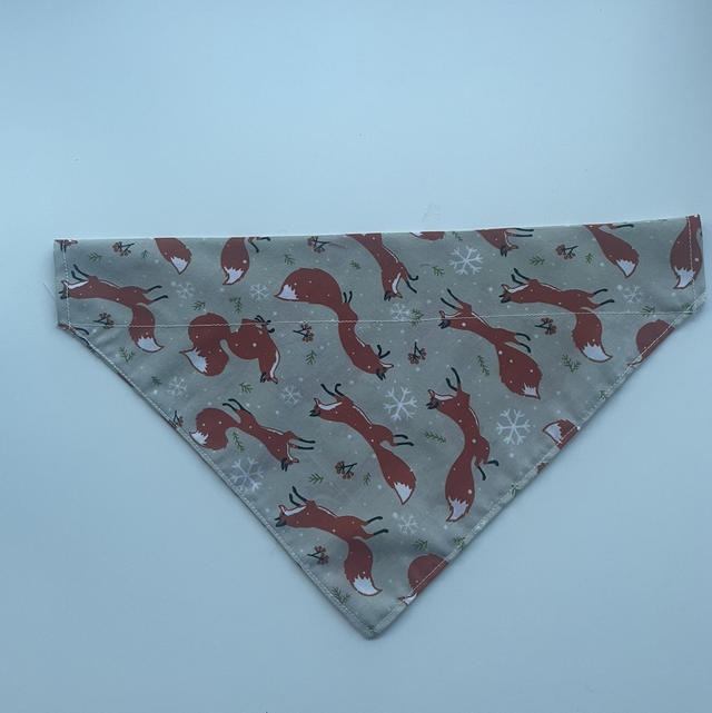 Dog bandanna winter foxes 