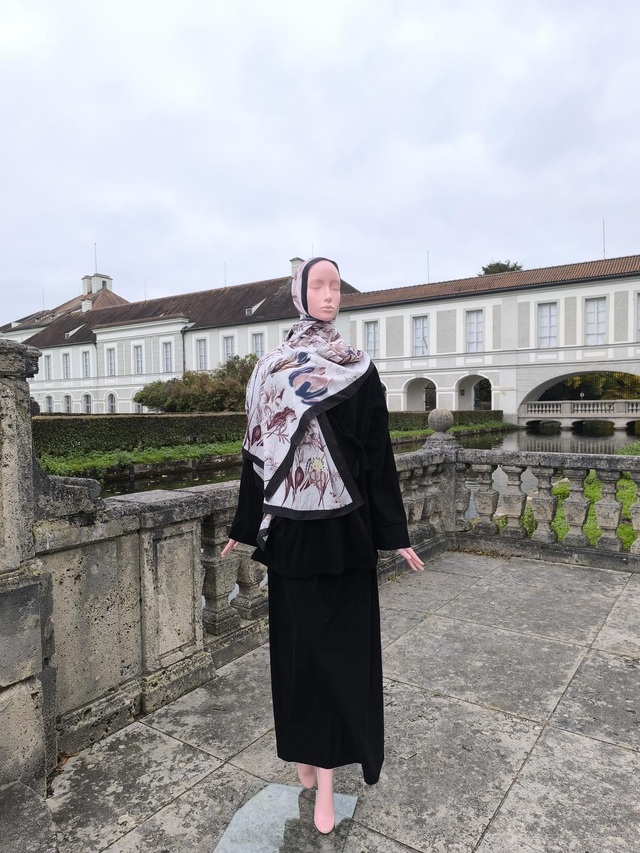 Zweiteiler aus Cord Rauchkohle