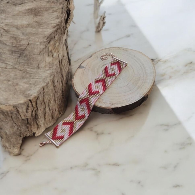 Bracelet rouge, rose, blanc et or