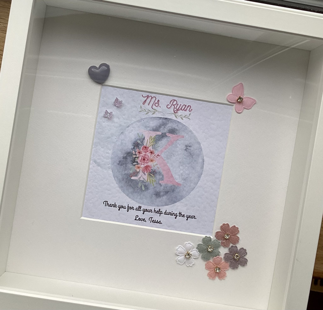 Personalised initial’s frame and scrapbook album set with FREE pen and pendant.