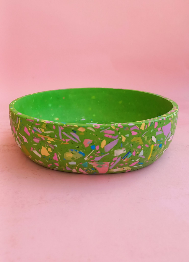 Zielona miska terrazzo do kuchni na owoce lub dekoracyjna