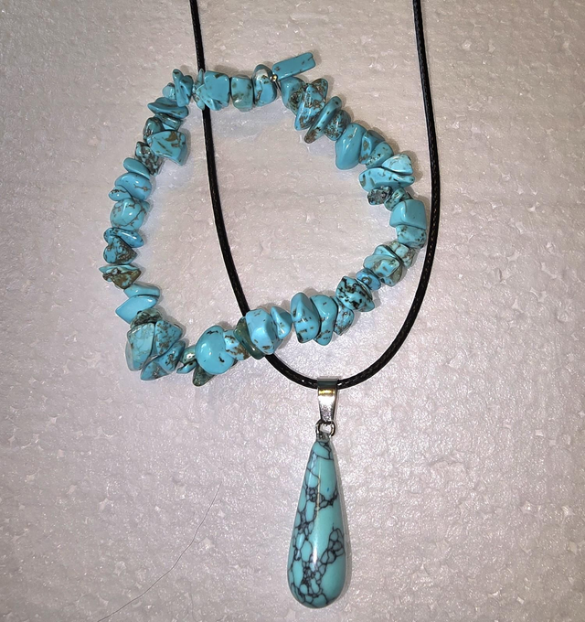 Turquoise Howlite Gemstone Set