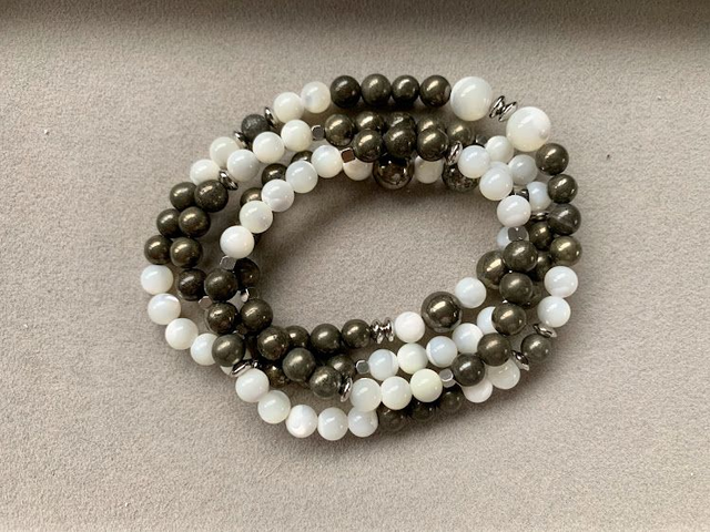 Mala Nacre et Pyrite (perles de 6mm)