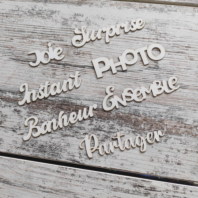 Lot de 7 mots en carton bois – Scrapbooking et souvenirs