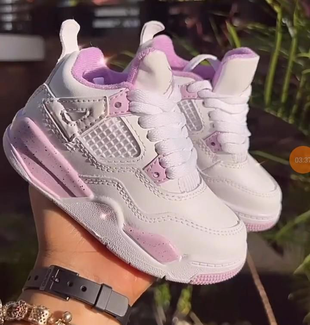 Tennis pour fille ou garçon 