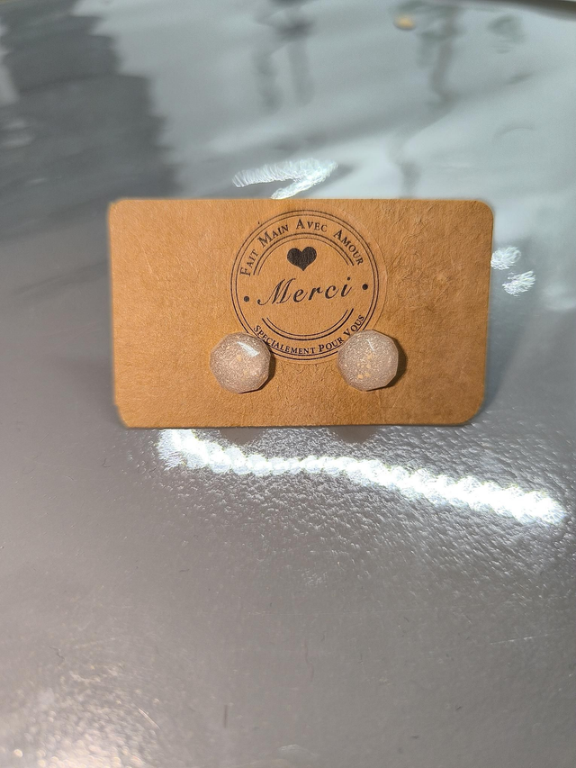 Petites boucles d'oreilles ronde blanc galaxy 