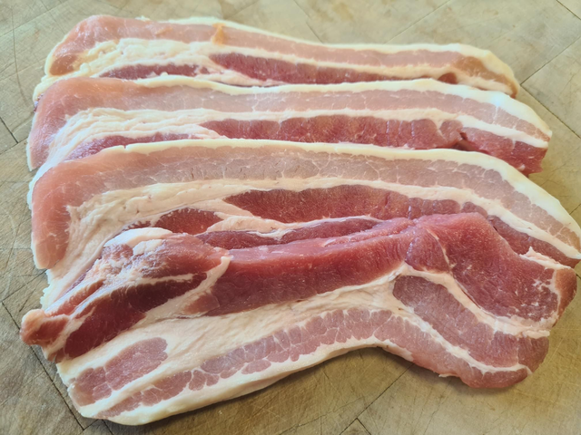1lb Streaky Bacon 