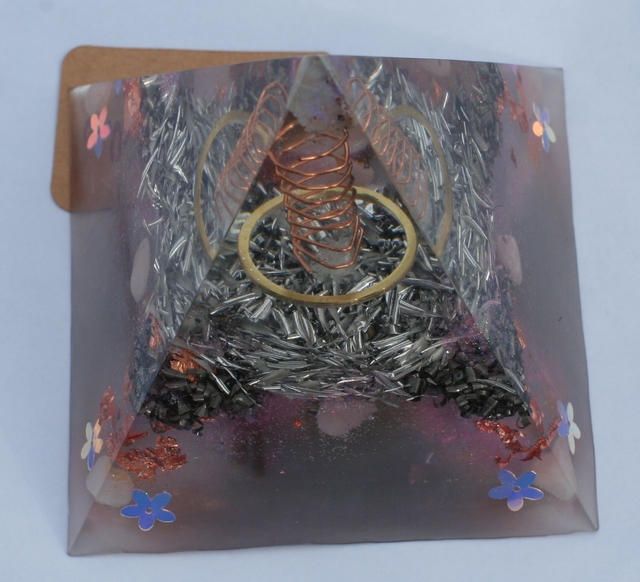 Orgone no. 201 - Heightened Awareness (Natural Opal)