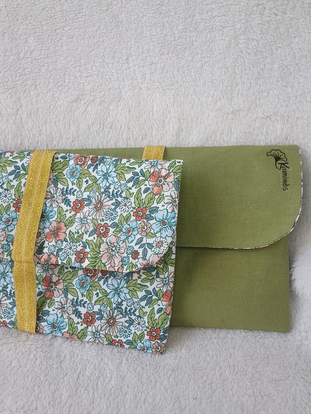 Jeannette tissus ''Pensées'' vert / coton vert