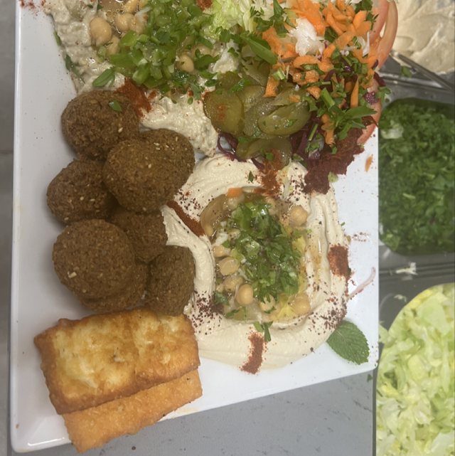 Crazy Hamlloumi Teller.  Mitnehmen 