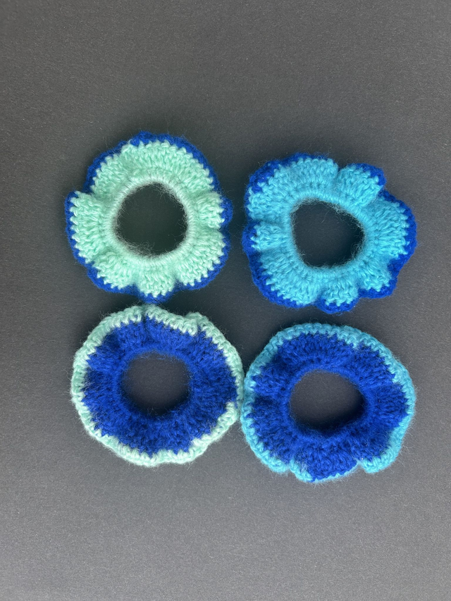 Lot de 4 chouchous crochetés en polyacrylique – Accessoires cheveux faits main