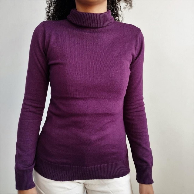 Blusa Linha Gola Alta Vinho 