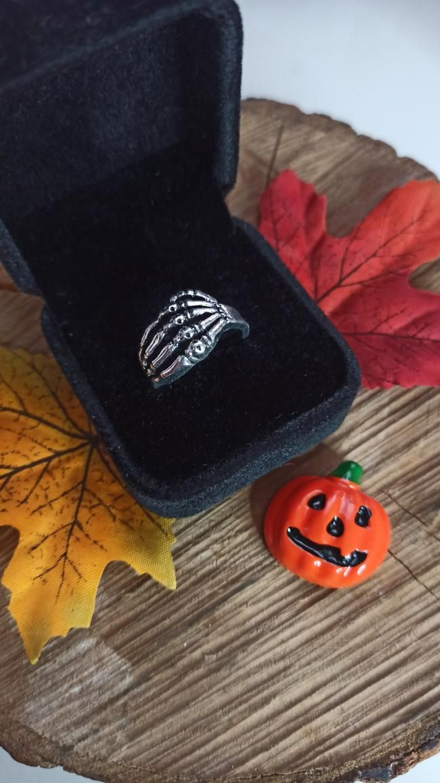 Bague fantaisie tête de mort 